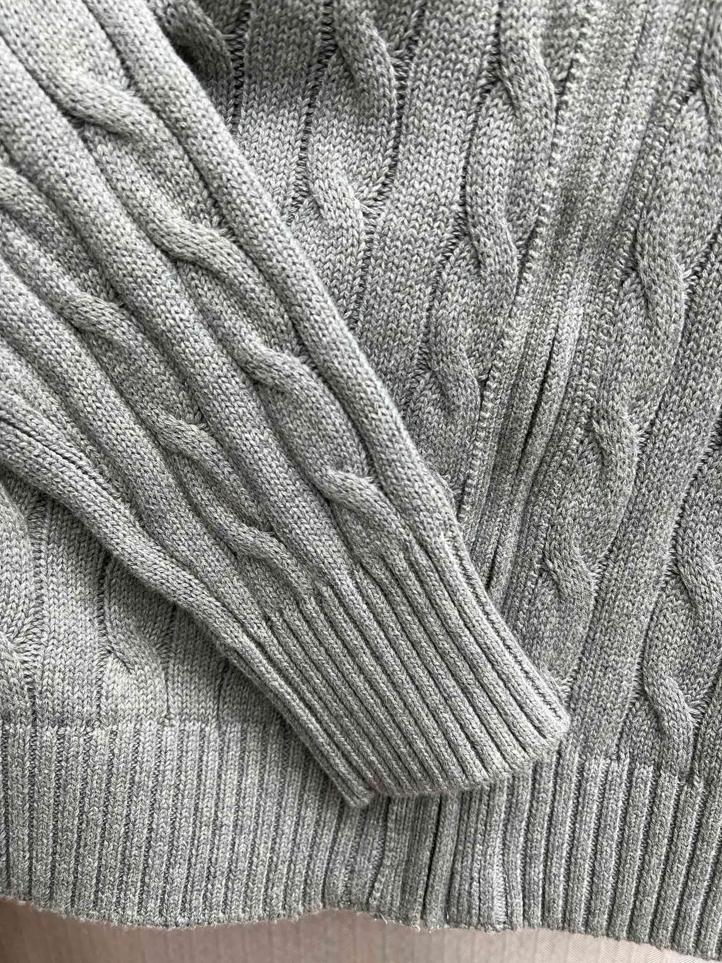 P430 POLO 25ss new cable knitted cardigan, high version for men and women. Code number: M.L.XL.XXL.
